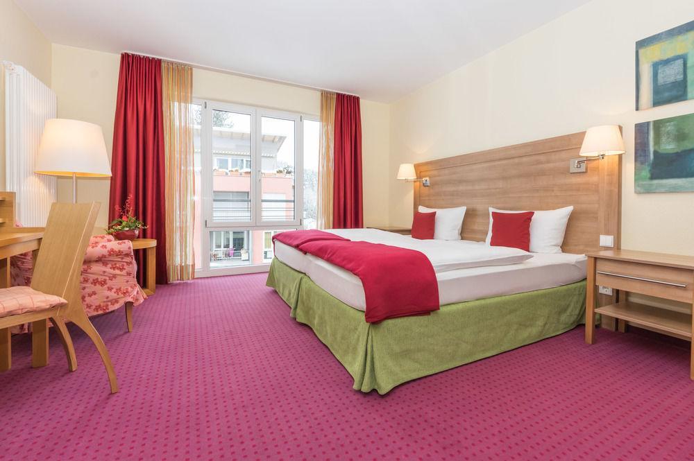 Hotel Harzer Am Kurpark Bad Herrenalb Exterior photo